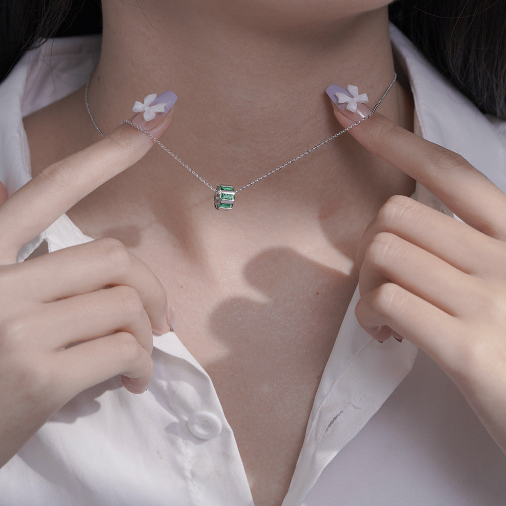 (Two Colours) Emerald Colour Zircon Water Wheel Pendants Collarbone Necklace for Women