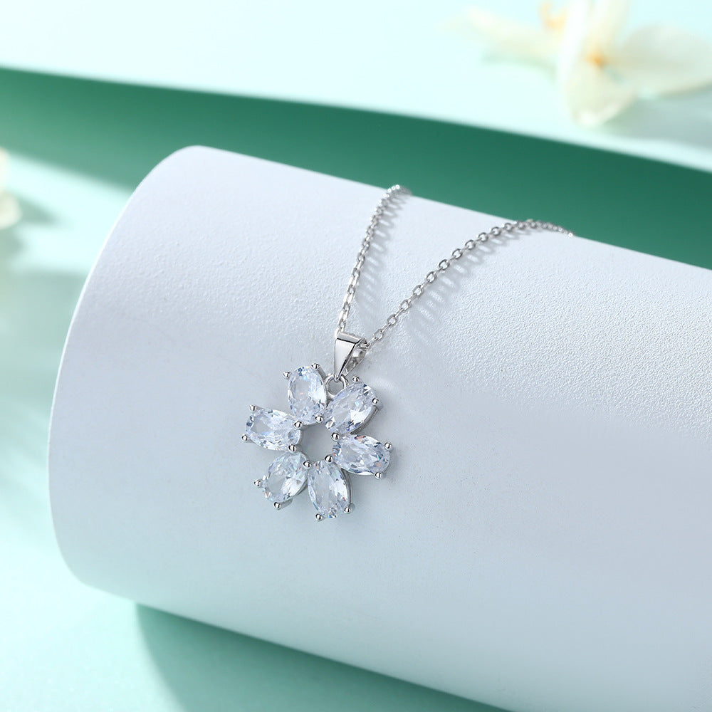 Zircon Petals Flower Pendant Silver Necklace for Women