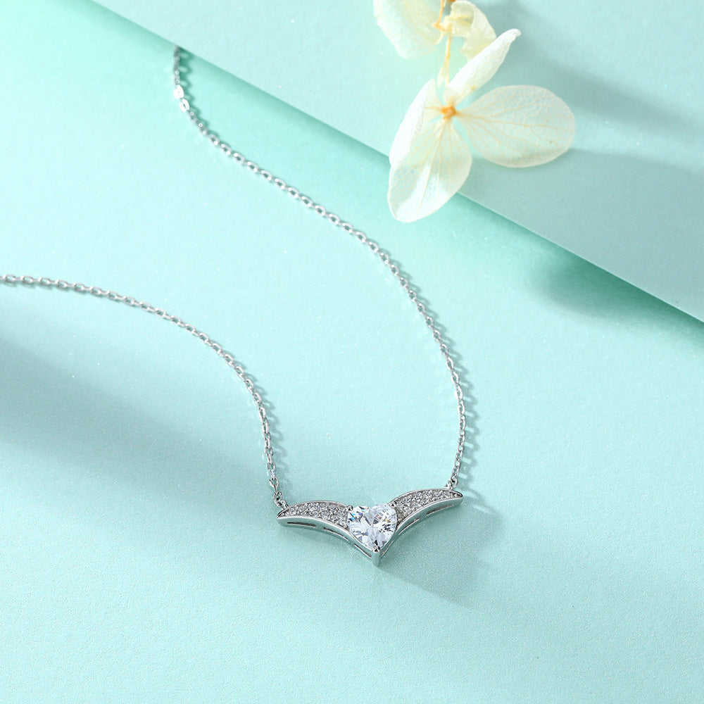 Heart Zircon V-shaped Pendant Silver Necklace for Women