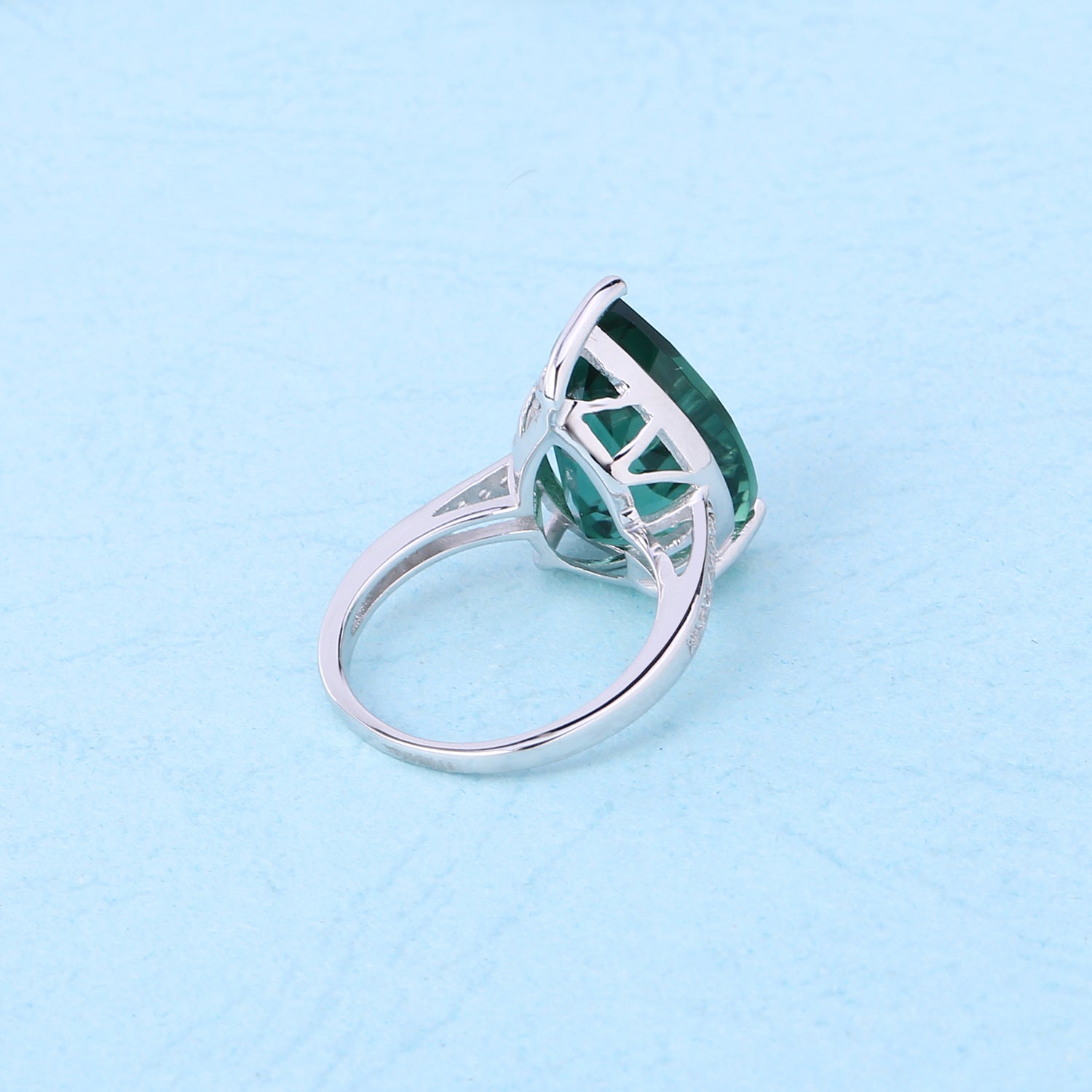 S925 Silver Pear Shape Green Crystal Ring