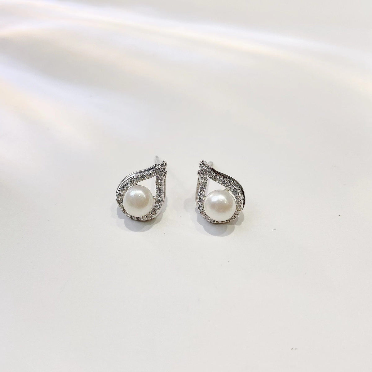 Small Drop with Pearl Silver Studs Earrings for Women