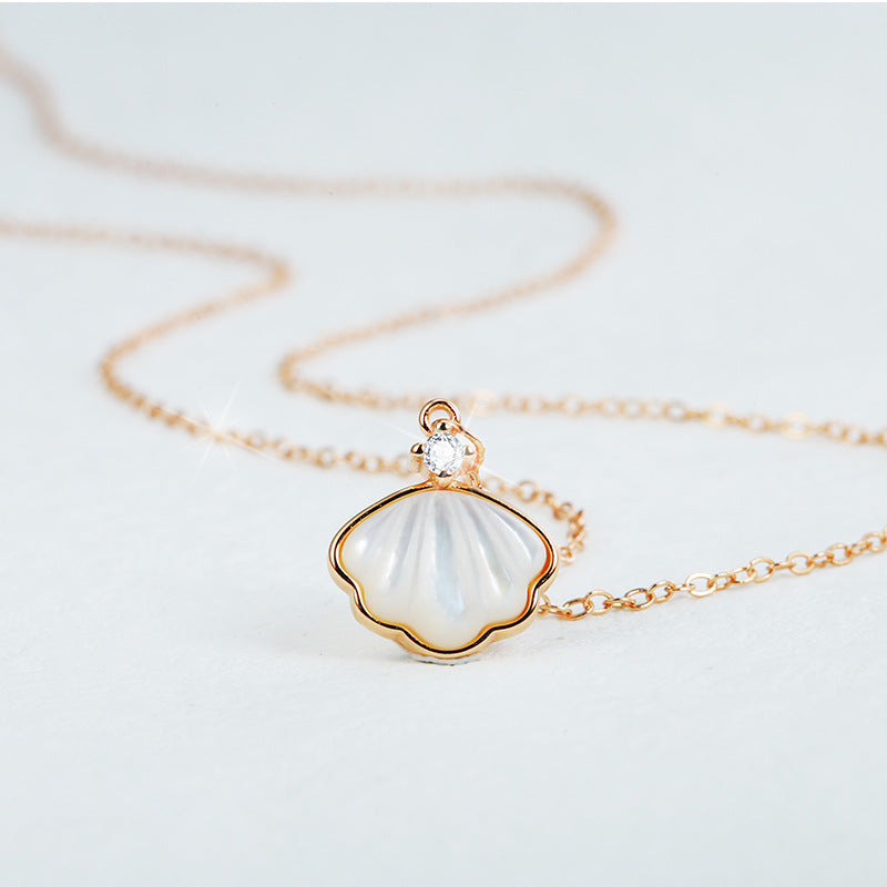 Mother-of-pearl Shell Pendant Silver Necklace for Women