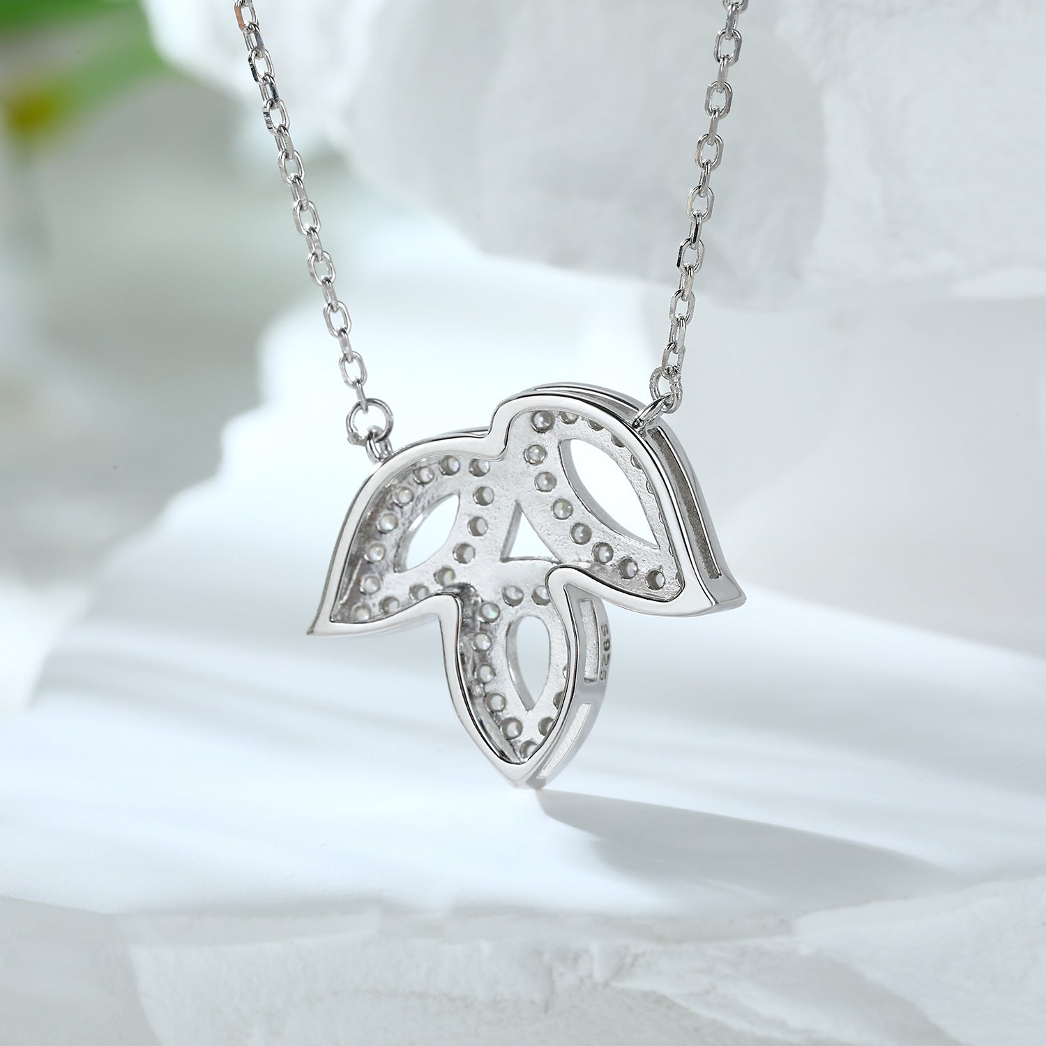 Zircon Forest Leaf Pendant Silver Necklace for Women