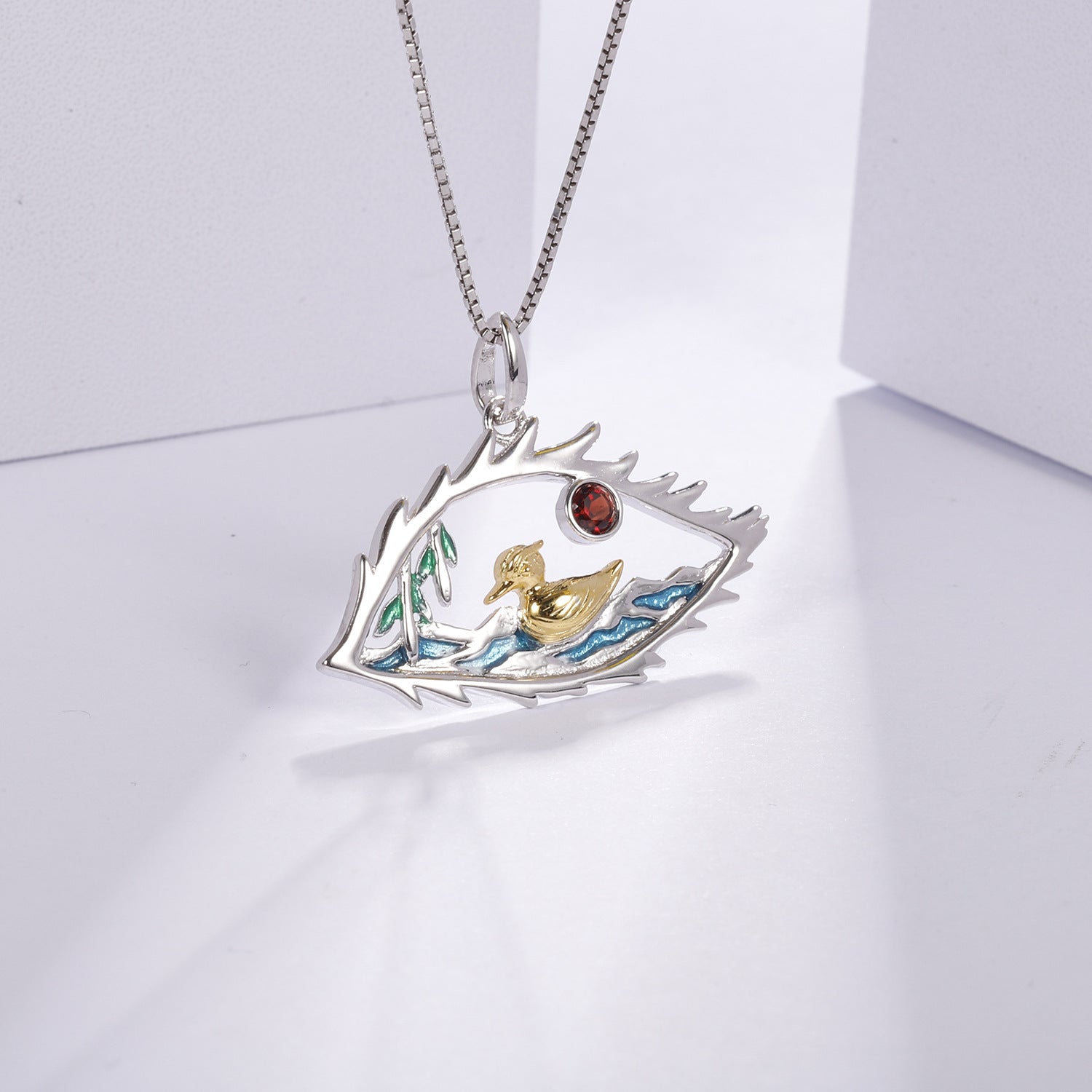 High-grade Design Lake of Eyes Enamel Natural Gemstone Little Duck Pendant Silver Necklace for Women