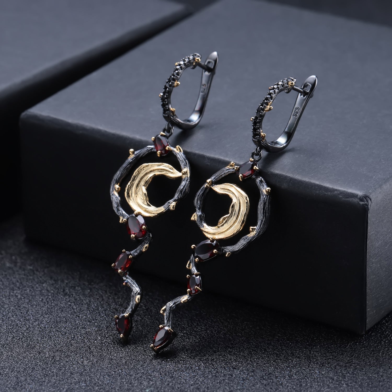 Natural Style S925 Silver Natural Color Gemstone Garnet Drop Earrings for Women