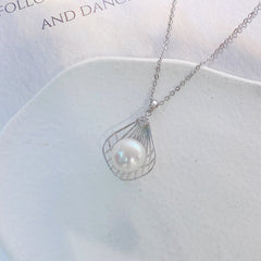 Natural Freshwater Pearl Hollow Fan-shape Pendant Silver Necklace for Women