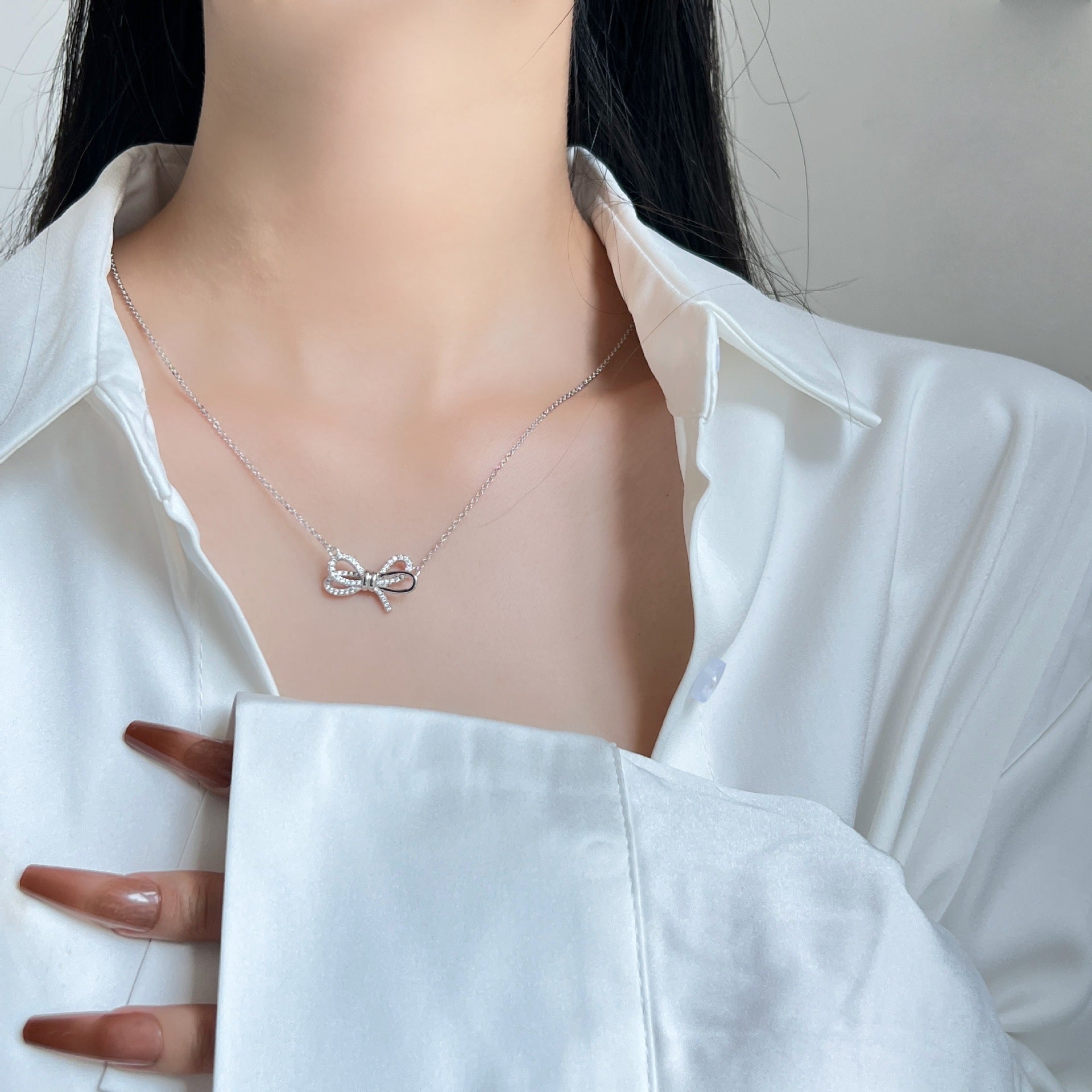 Zircon Bowknot Pendant Silver Necklace for Women