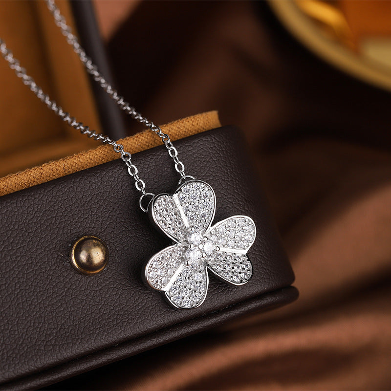 Zircon Clover Pendant Silver Necklace for Women