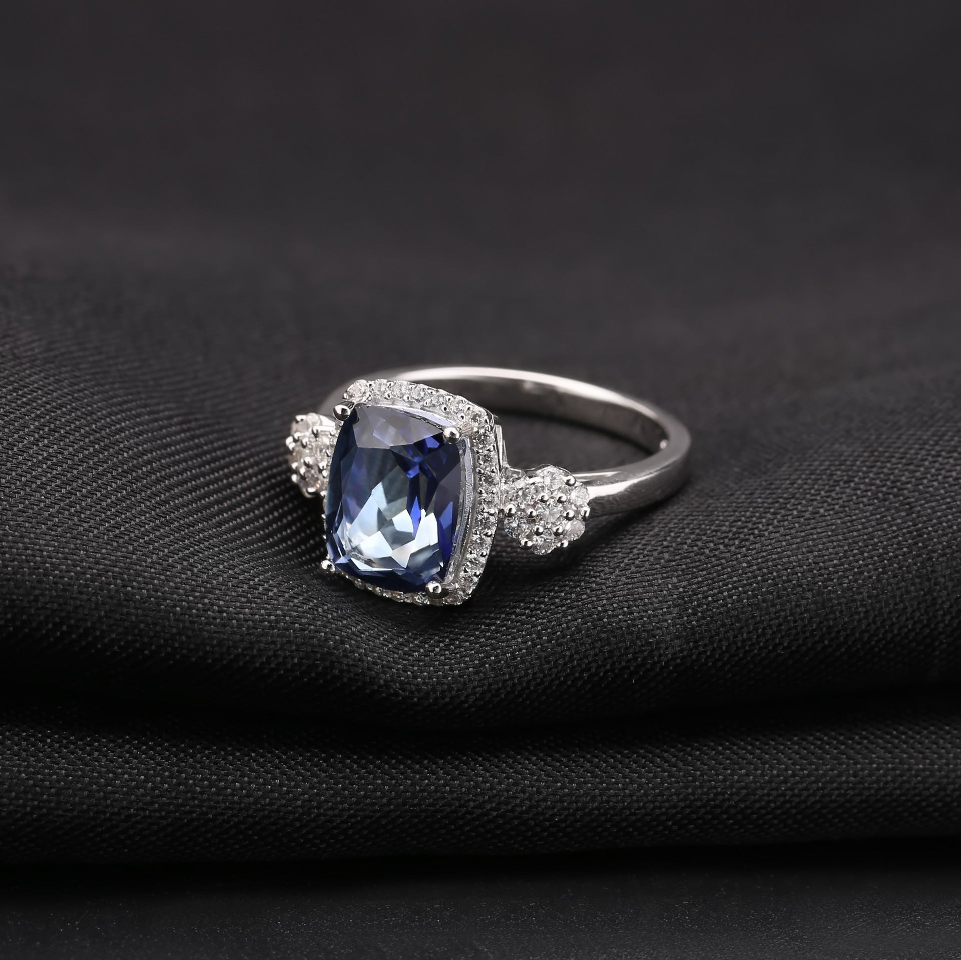 Vintage Luxury Soleste Halo Radiant Cut Crystal S925 Silver Ring
