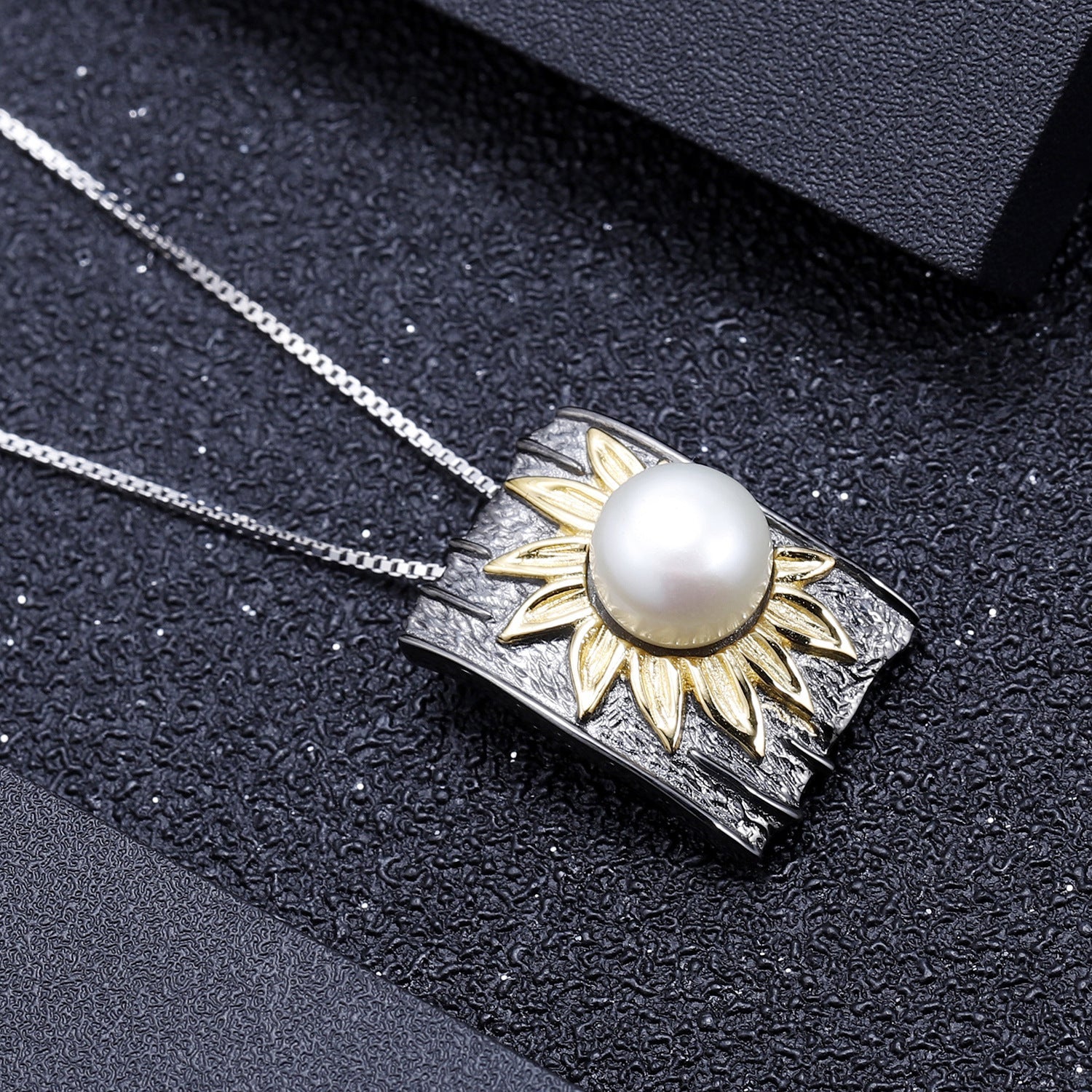 Natural Freshwater Pearl Sunflower Rectangle Pendant Silver Necklace for Women