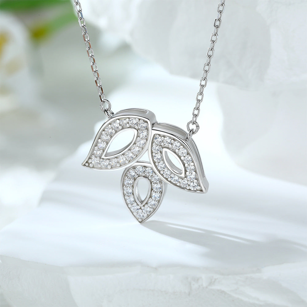 Zircon Forest Leaf Pendant Silver Necklace for Women