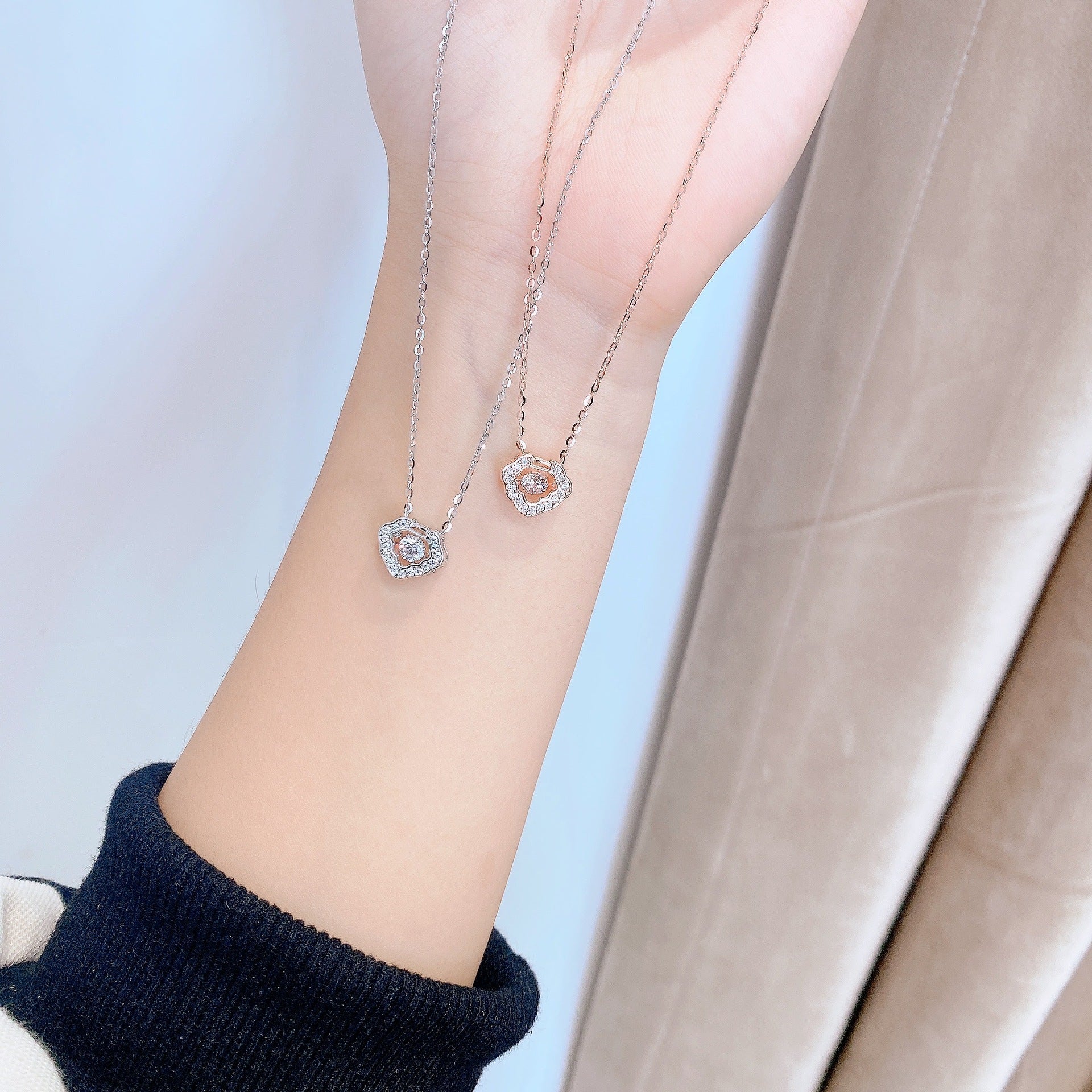 Round Zircon Heart-shaped Lock Pendant Silver Necklace for Women