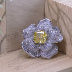 Square Yellow Zircon Luxury Flower Ring