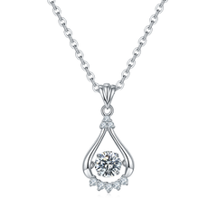 Teardrop 0.5Carat Round Moissanite Necklace