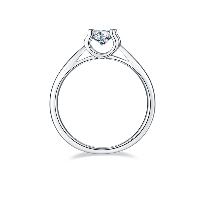 Ox Head Prongs 0.5Carat Round Moissanite Engagement Ring