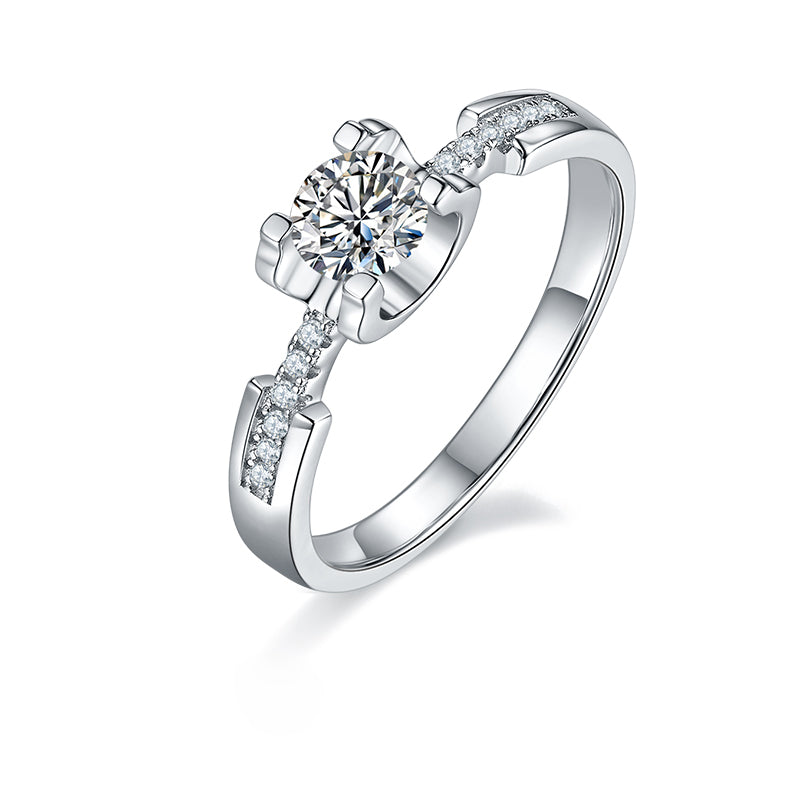 Ox Head Prongs 0.5 Carat Moissanite Engagement Ring