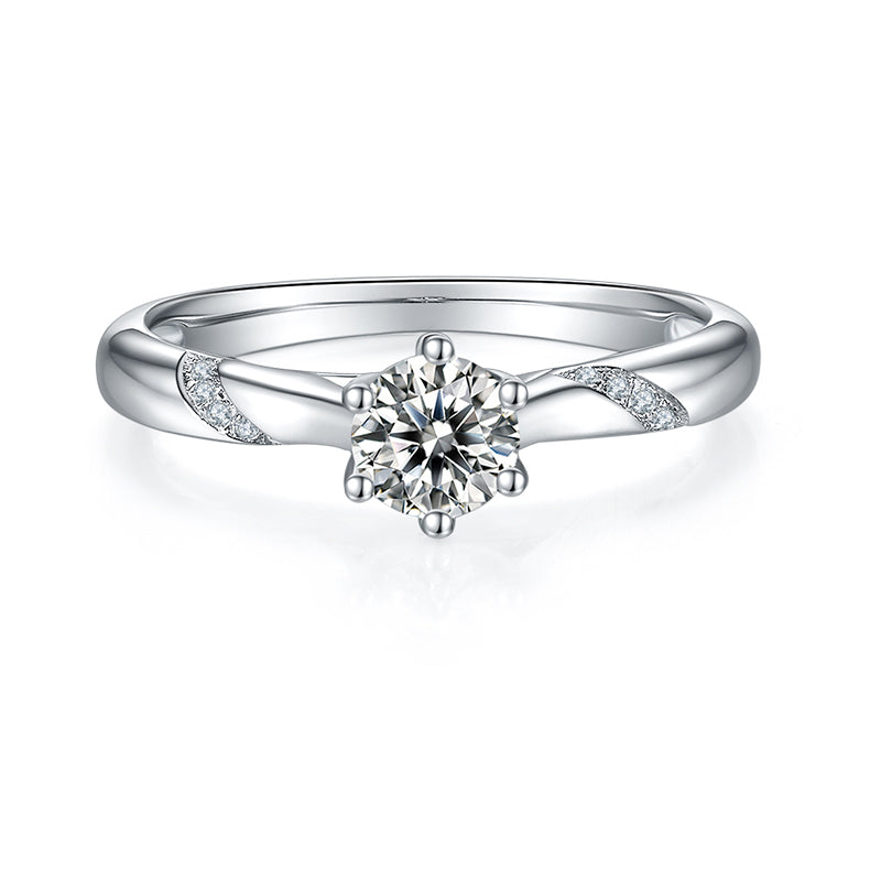 Stylish 0.5Carat Moissanite Engagement Ring