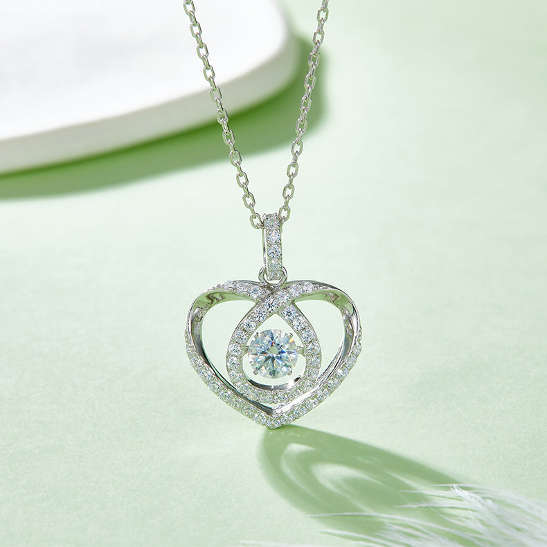 Interwoven Heart Shap 0.5 Carat Round Cut Moissanite Necklace